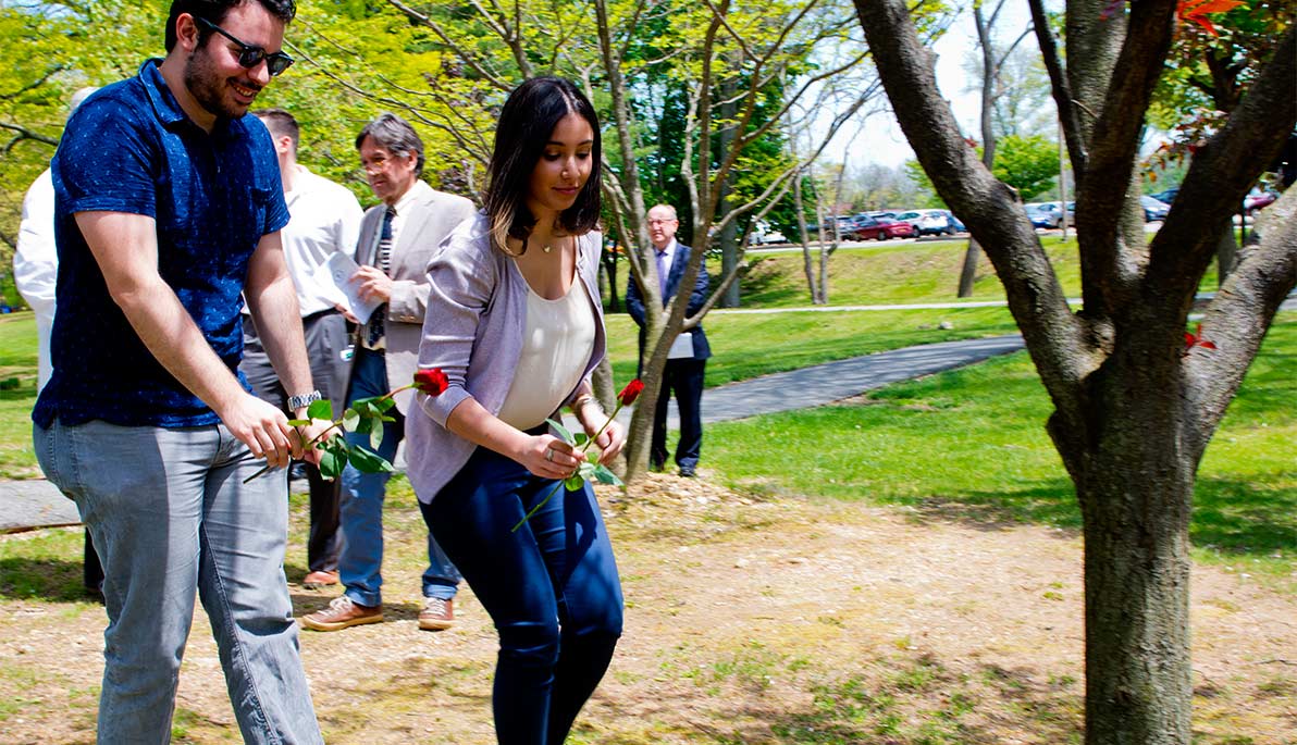 NYITCOM Students Honor Body Donors