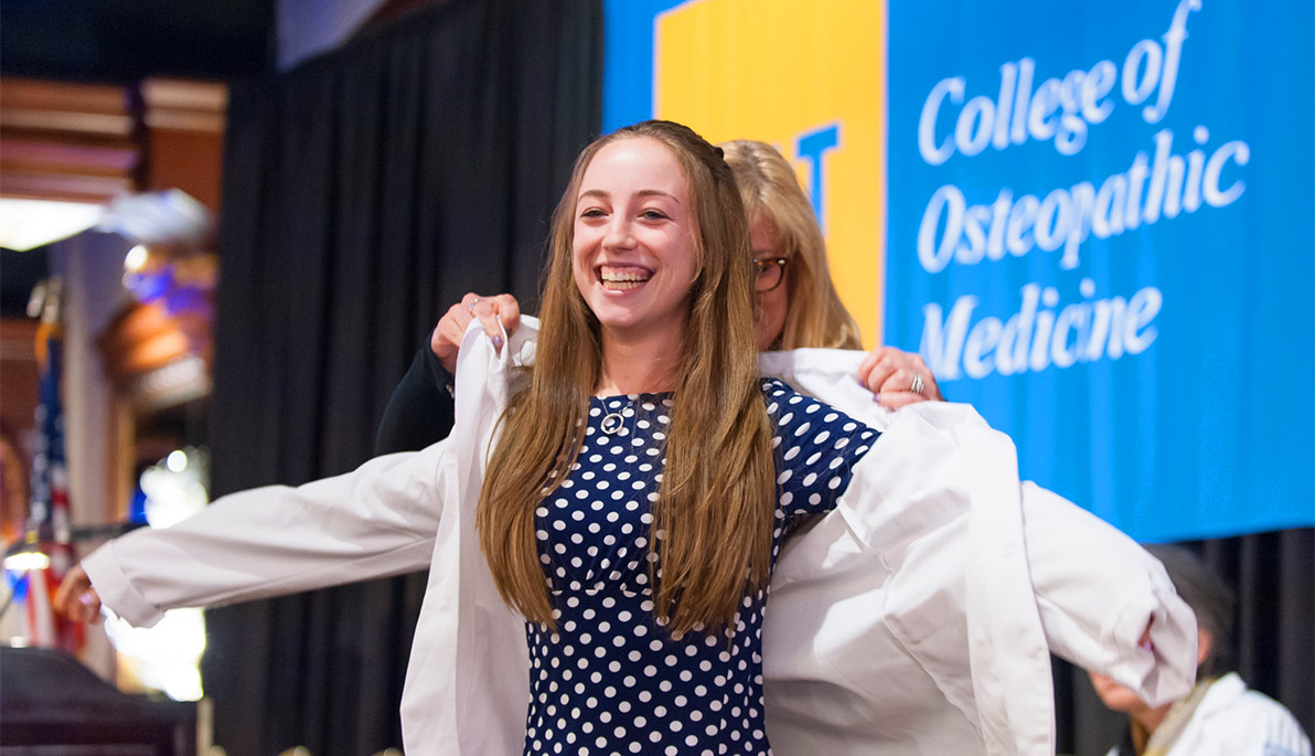 NYITCOM Class of 2019 Receives White Coats