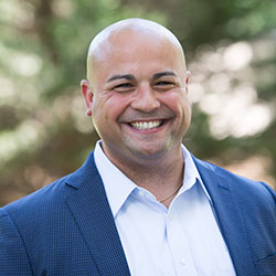 Dan Velez