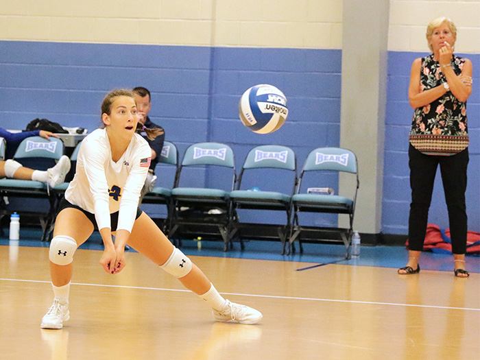 NYIT volleyball player Jamie Yonker