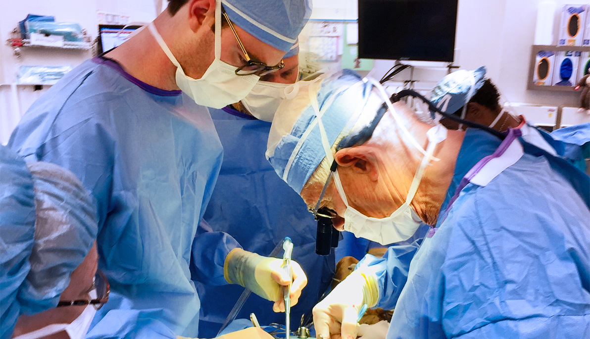 NYITCOM student in the operating room