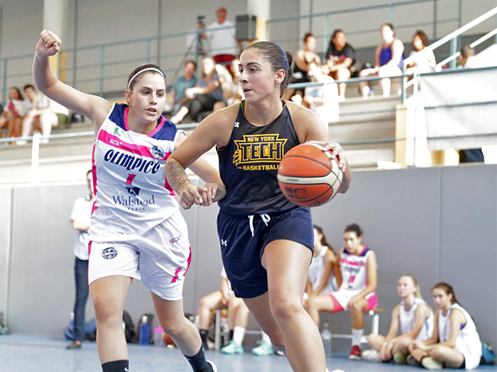 WomensBasketballTeamInSpain_Inline_001."