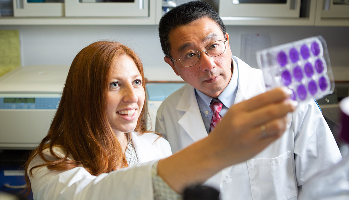 New York Tech professor Dong Zhang and student Emily Seltzer