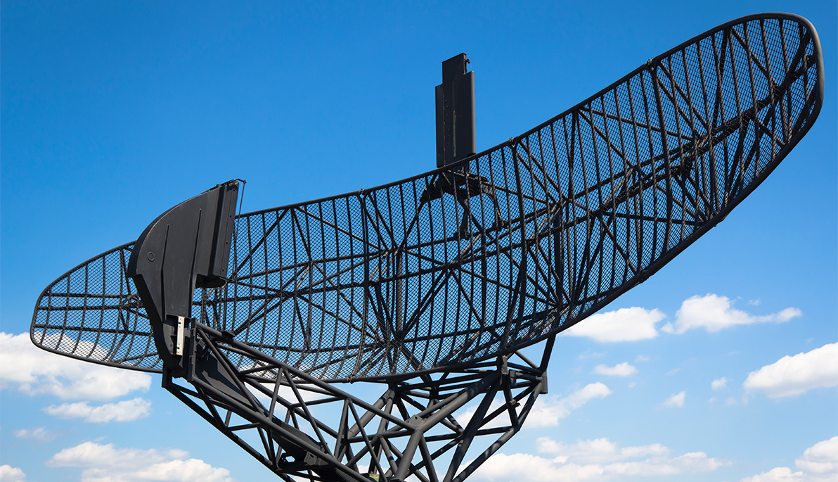 Military radar antenna